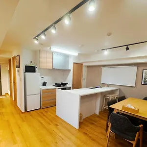 Asakusa Tatami Retreat: Convenient Metro Access Apartment Tokyo