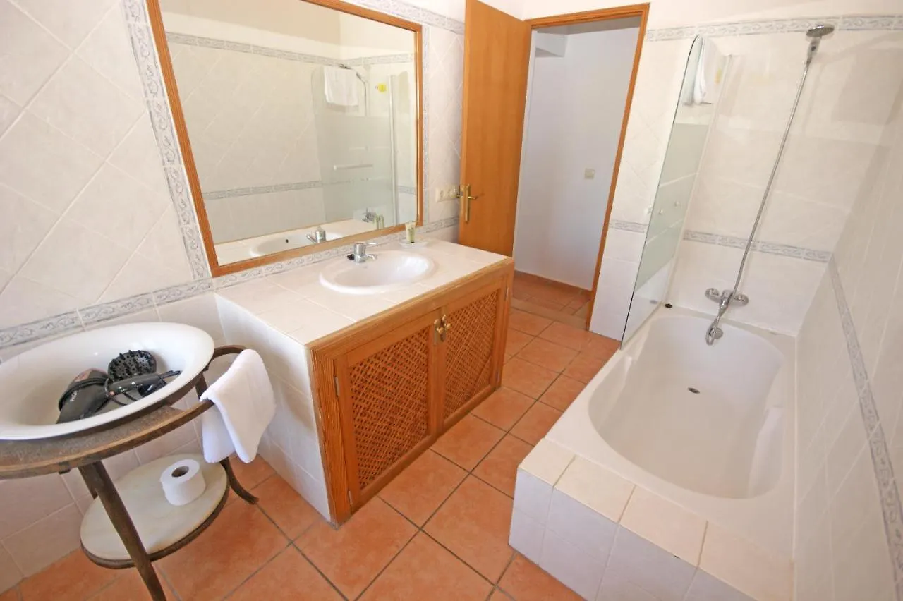 Agroturisme Rafal Nou Manacor  Farm stay